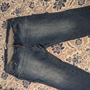 Jean capris, size 26